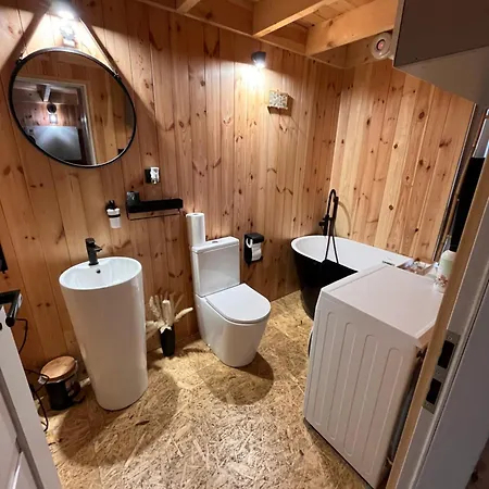 Stodola Caloroczny Vila *