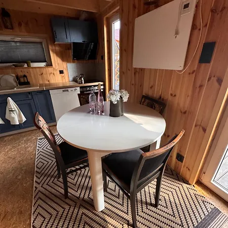 Stodola Caloroczny Vila *